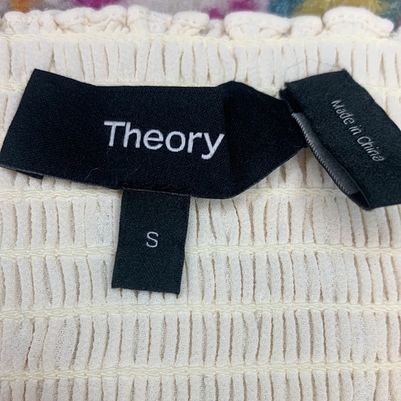 Theory Smocked Short-Sleeve Top in Recycled Sheer Georgette Size Small - Picture 11 of 11